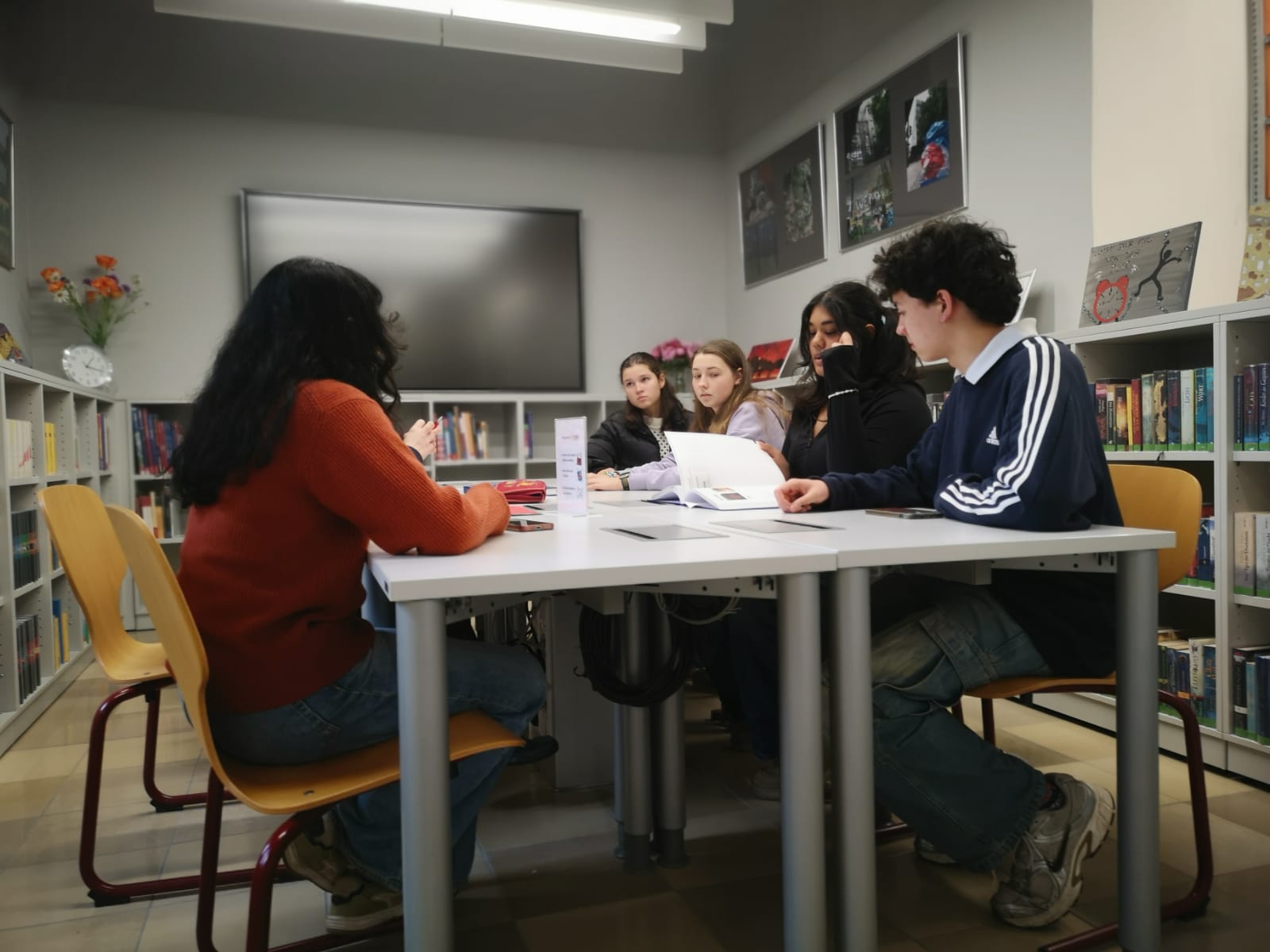 Arbeitsraum für Lernende in der Bibliothek